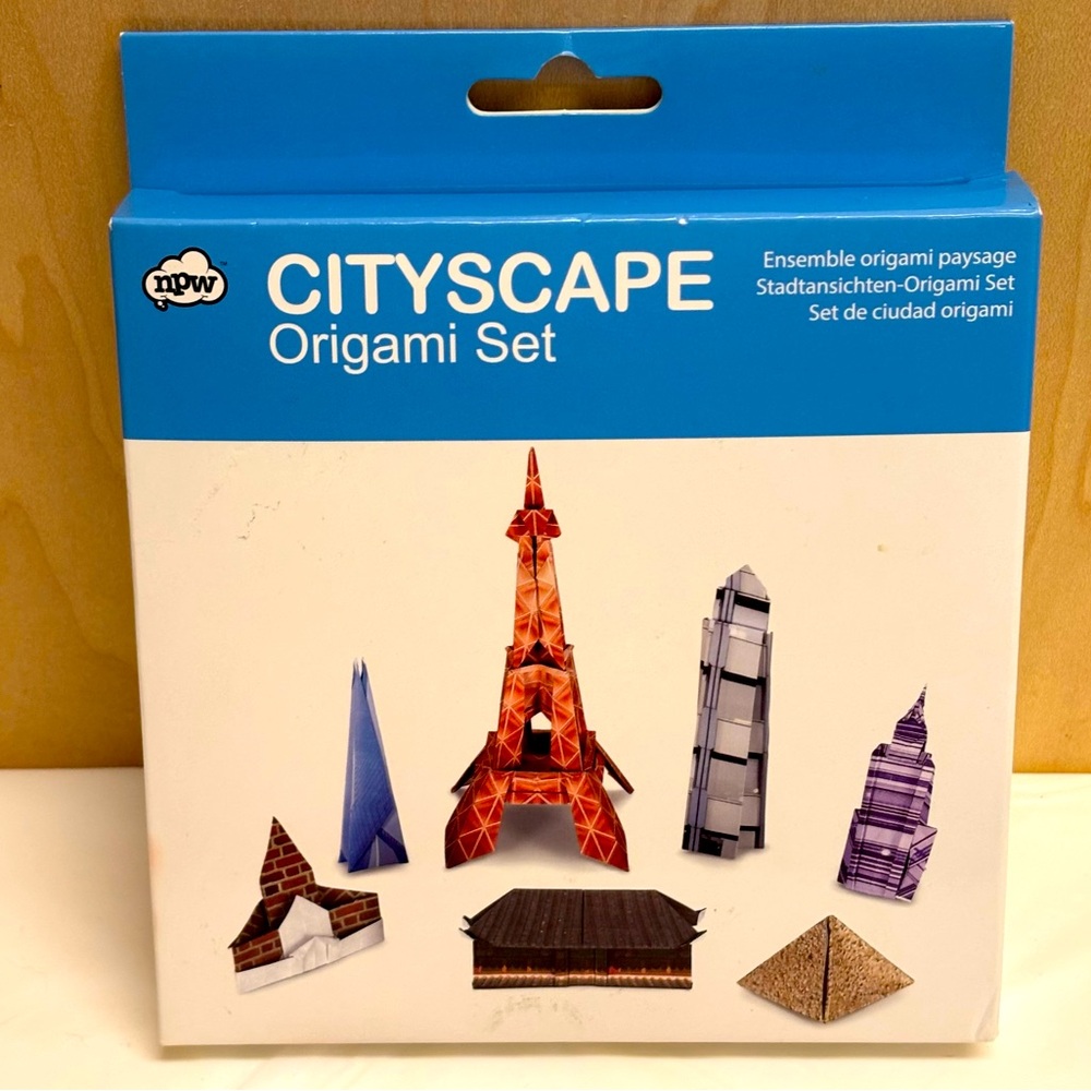 Cityscape Origami Set - 10 Models Included - Brand New